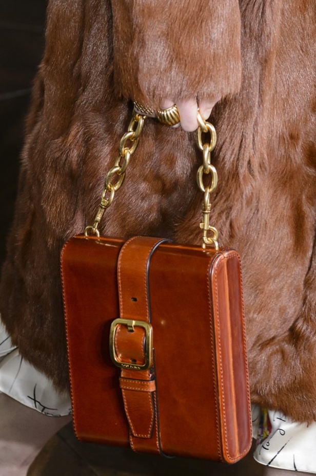 مجموعة توري بورش للألبسة الجاهزة لخريف و شتاء 2017