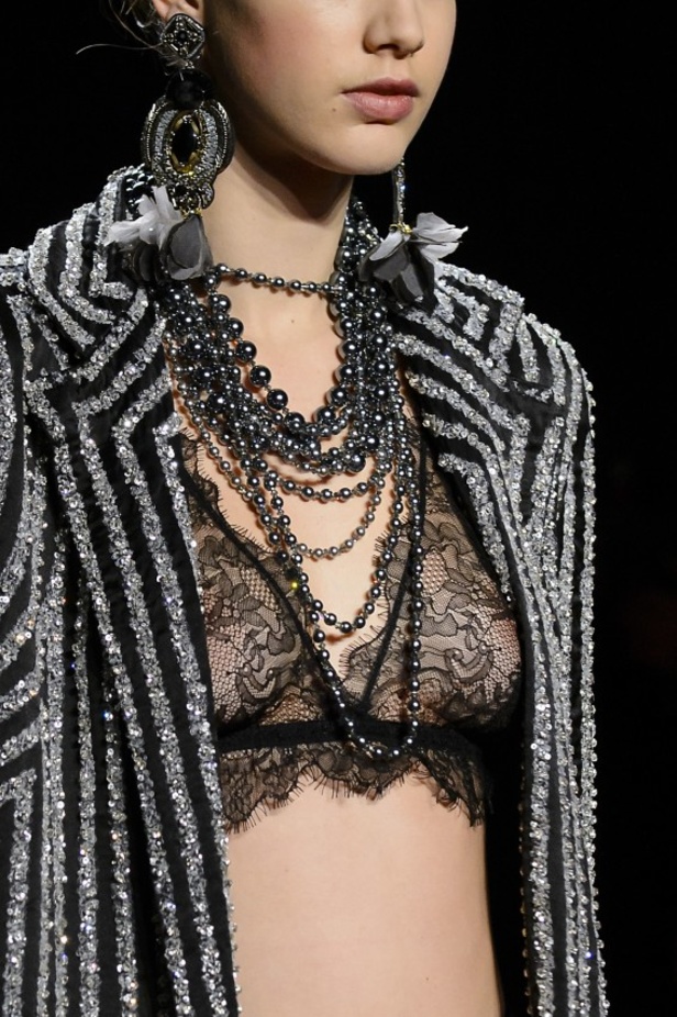 عرض أزياء نعيم خان لخريف وشتاء 2017