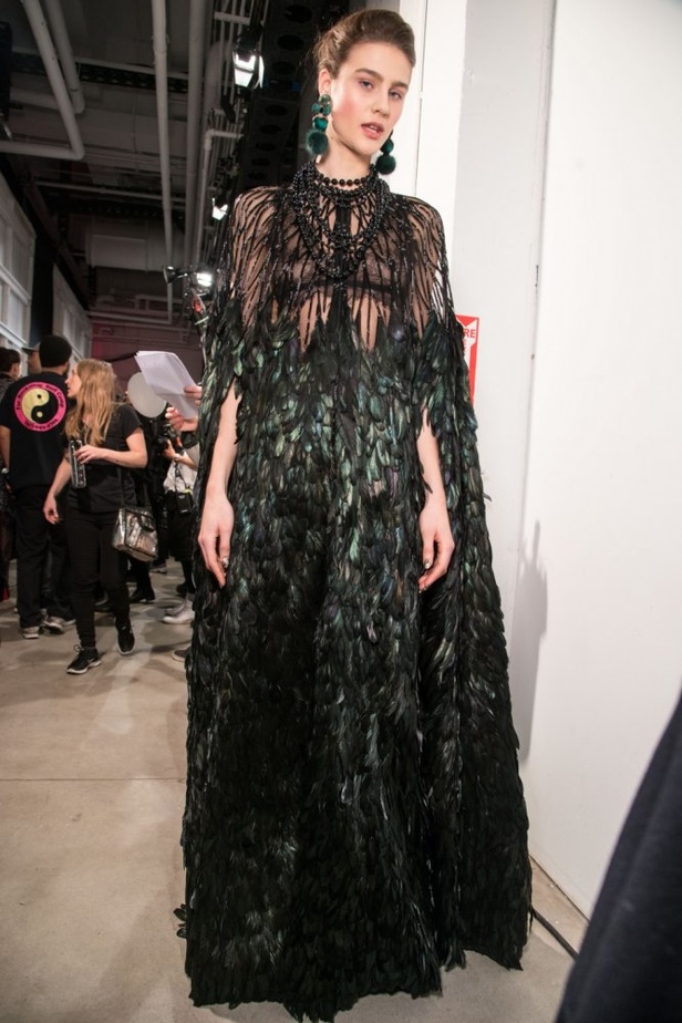 عرض أزياء نعيم خان لخريف وشتاء 2017