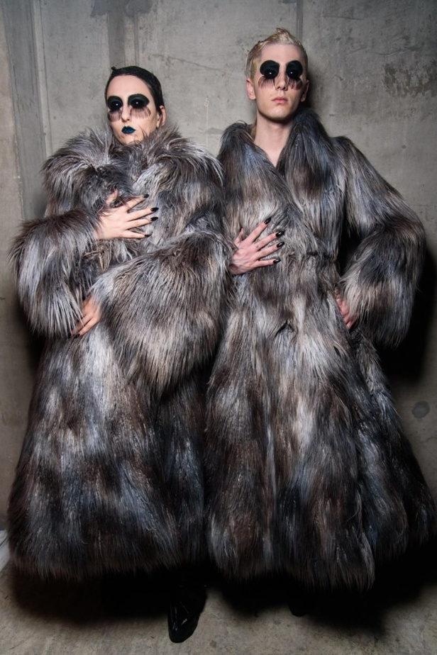 عرض أزياء المصمم Gareth Pugh لخريف وشتاء 2017