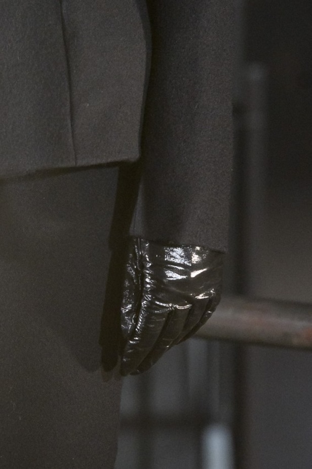 عرض أزياء المصمم Gareth Pugh لخريف وشتاء 2017