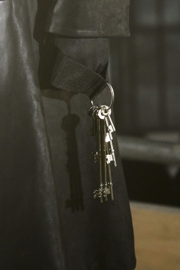 عرض أزياء المصمم Gareth Pugh لخريف وشتاء 2017