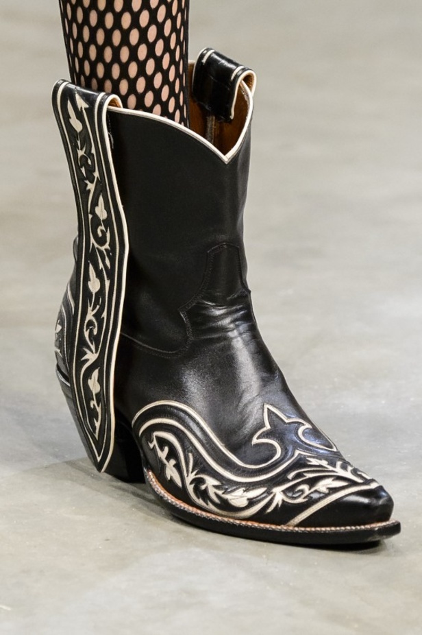 مجموعة هاوس أوف هولاند للألبسة الجاهزة لخريف و شتاء 2017