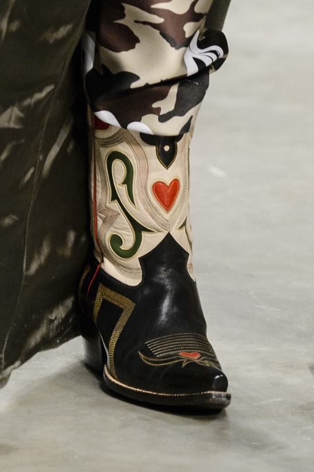 مجموعة هاوس أوف هولاند للألبسة الجاهزة لخريف و شتاء 2017