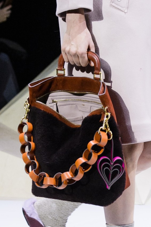 مجموعة آنيا هيندمارتش لموسم خريف وشتاء 2017-2018