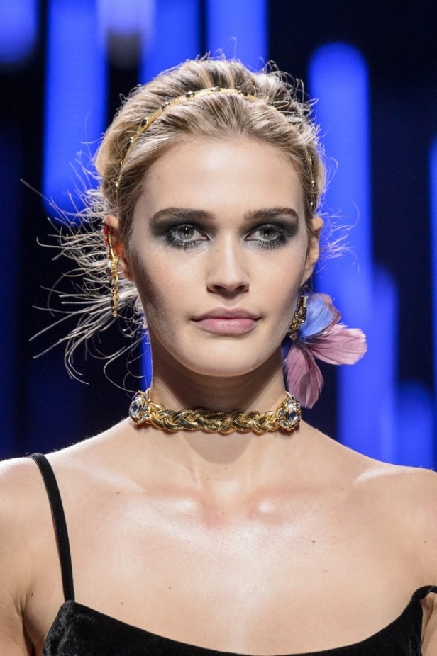 مجموعة إيلي صعب لخريف وشتاء 2017