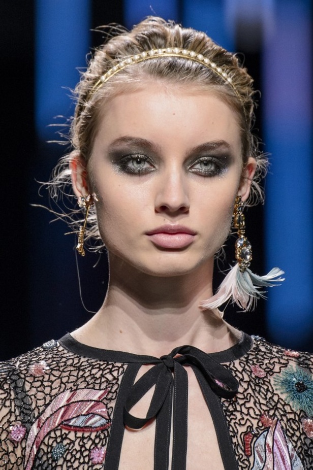 مجموعة إيلي صعب لخريف وشتاء 2017