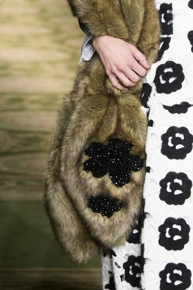 مجموعة سيمون روشا لخريف وشتاء 2017