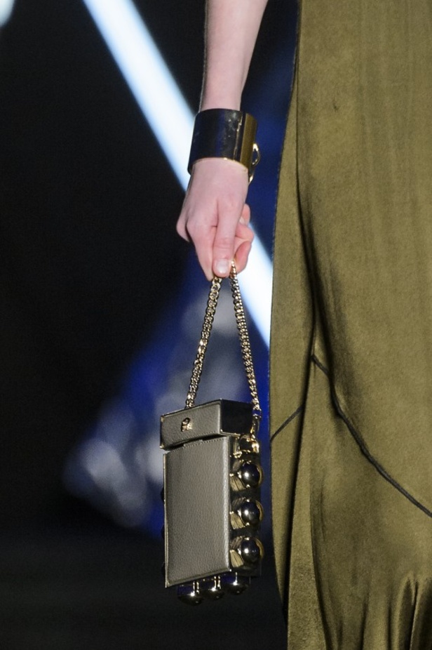 عرض أزياء Aigner لخريف وشتاء 2017