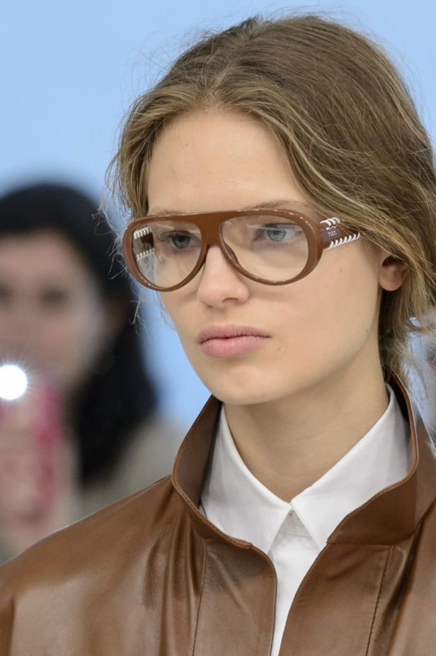  عرض أزياء “تودز” Tod’s لخريف وشتاء ٢٠١٧ !