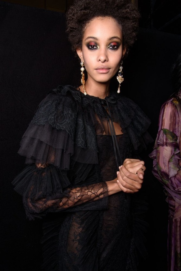  مجموعة Alberta Ferretti لخريف وشتاء 2017 !