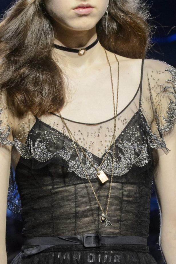 مجموعة كريستيان ديور للألبسة الجاهزة لخريف و شتاء 2017