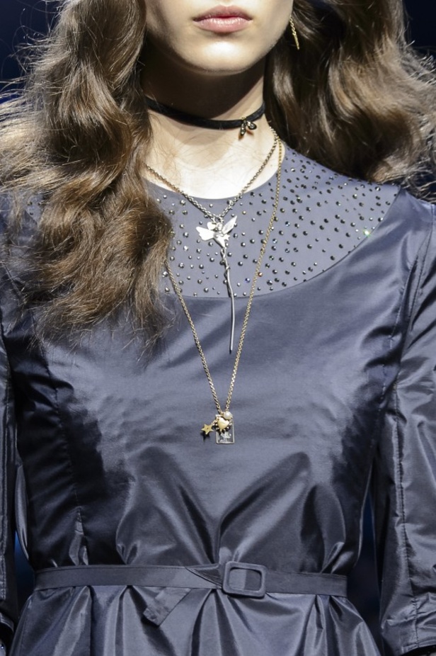 مجموعة كريستيان ديور للألبسة الجاهزة لخريف و شتاء 2017