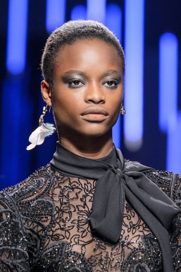 مجموعة إيلي صعب لخريف وشتاء 2017