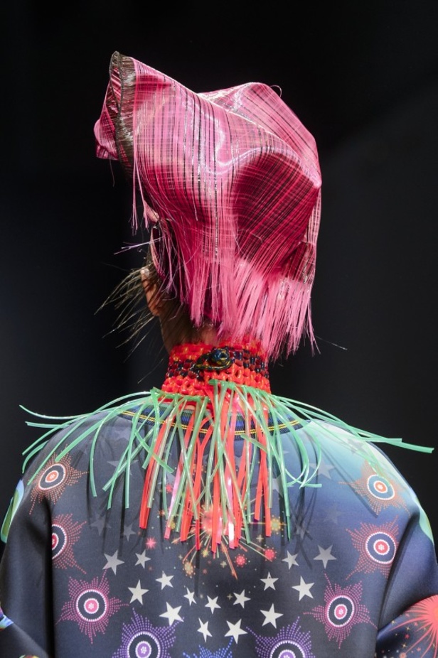 عرض أزياء Manish Arora لخريف وشتاء 2017