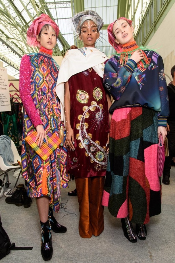 عرض أزياء Manish Arora لخريف وشتاء 2017