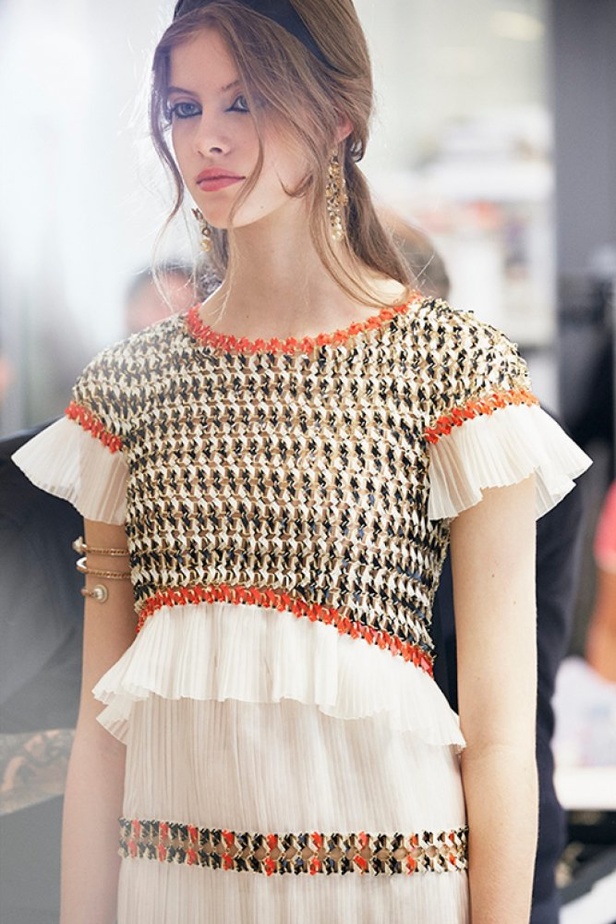 مجموعة شانيل كروز 2018 تعود بنا الى الحضارة اليونانية