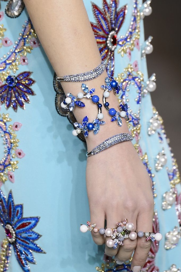 مجموعة جورج حبيقة للأزياء الفاخرة لربيع وصيف 2017  !