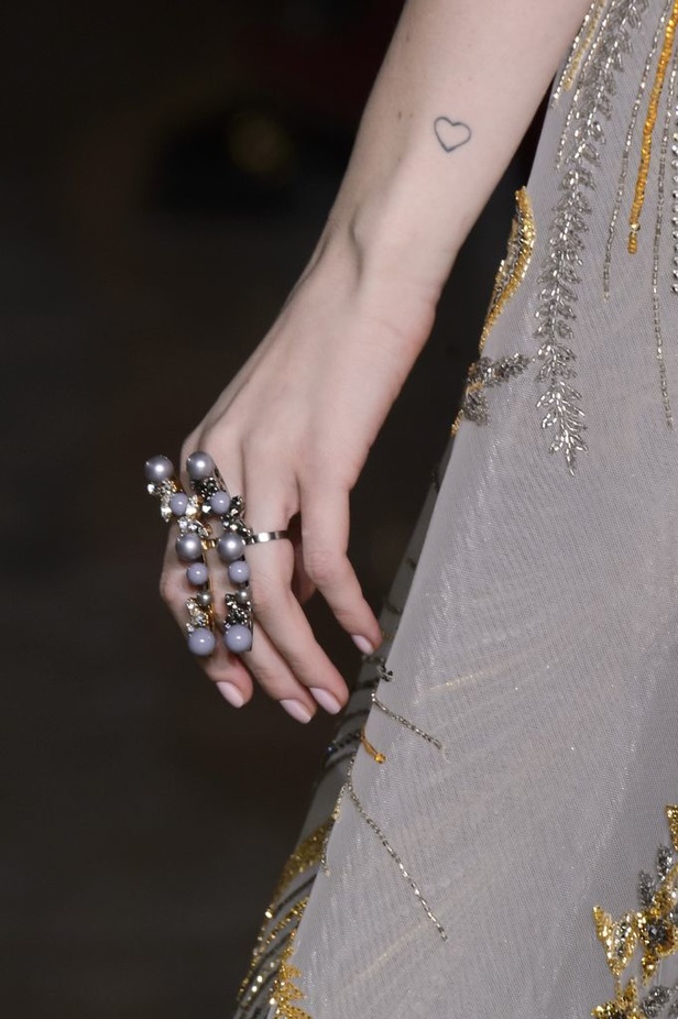 مجموعة جورج حبيقة للأزياء الفاخرة لربيع وصيف 2017  !