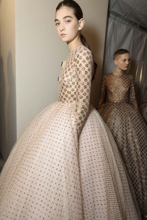 عرض ملكي لمجموعة جيامباتيستا فالي لربيع وصيف 2017