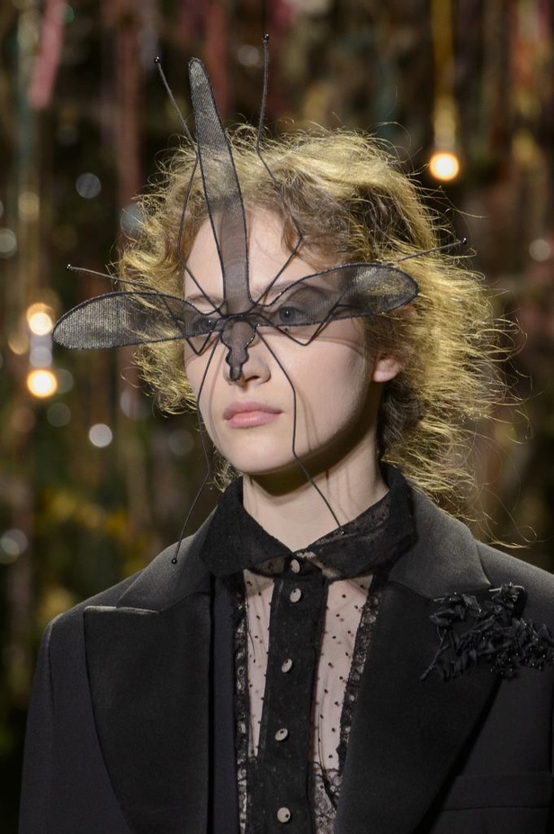 مجموعة الأزياء الفاخرة لدار ديور لموسم ربيع 2017