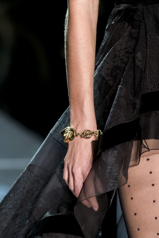 مجموعة AlexandreVauthier لربيع وصيف 2017