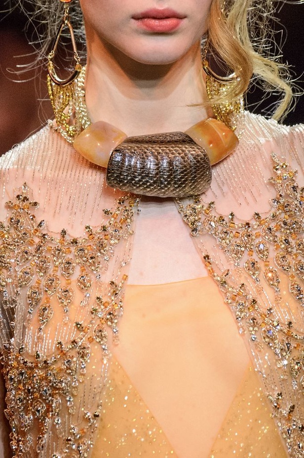 مجموعة أرماني بريفيه للأزياء الراقية لربيع و صيف 2017