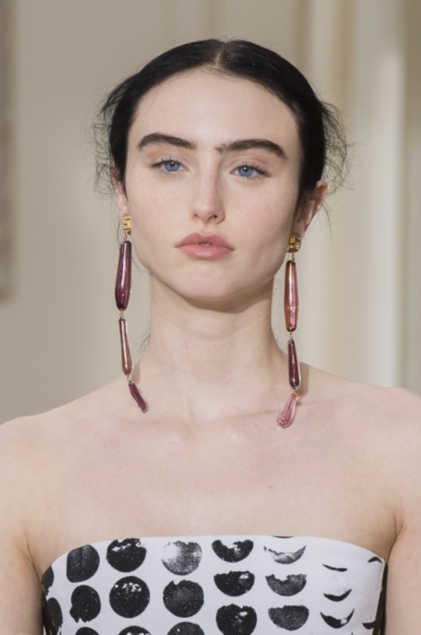 عرض Schiaparelli للأزياء الراقية لخريف وشتاء ٢٠١٨ !