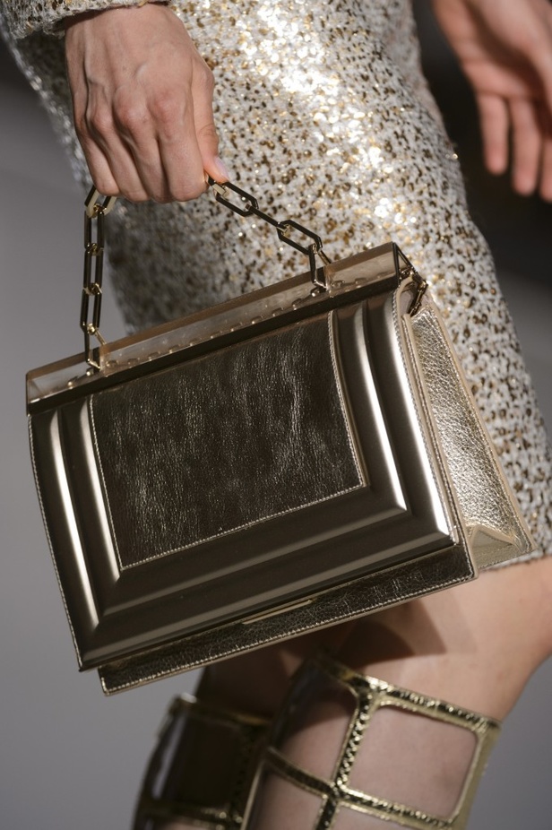 مجموعة Ralph & Russo من الألبسة الفاخرة لخريف وشتاء 2017