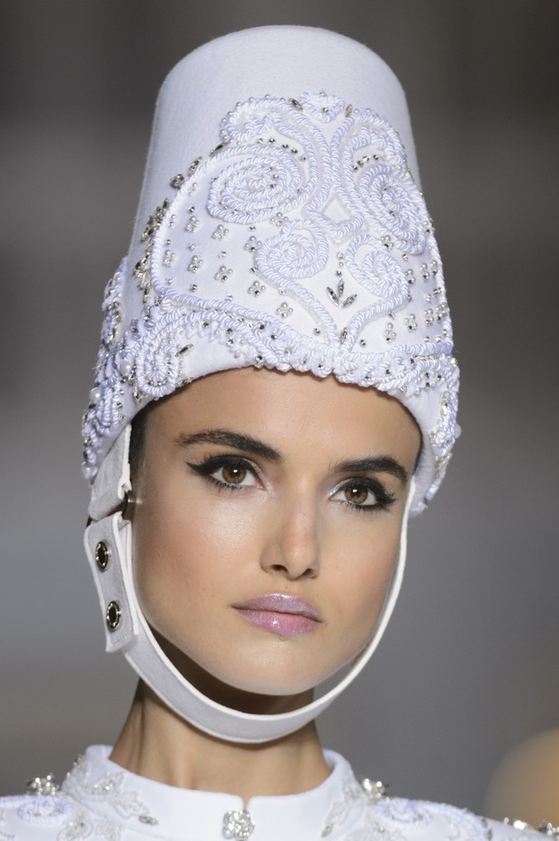 مجموعة Ralph & Russo من الألبسة الفاخرة لخريف وشتاء 2017