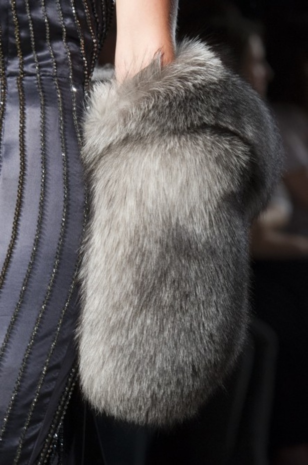 مجموعة Azzaro من الألبسة الفاخرة لخريف وشتاء 2017