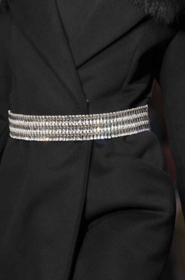 مجموعة Azzaro من الألبسة الفاخرة لخريف وشتاء 2017