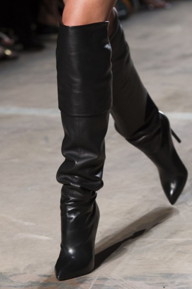 مجموعة Azzaro من الألبسة الفاخرة لخريف وشتاء 2017