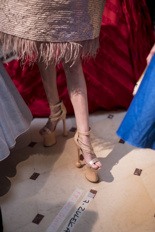 مجموعة Guo Pei للأزياء الفاخرة لخريف وشتاء ٢٠١٧/ ٢٠١٨ !