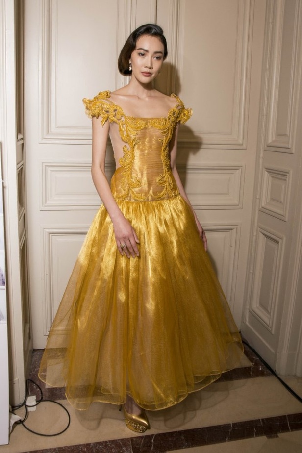 مجموعة Guo Pei للأزياء الفاخرة لخريف وشتاء ٢٠١٧/ ٢٠١٨ !