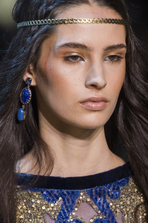 مجموعة ايلي صعب الملكية ضمن أسبوع الموضة في باريس 