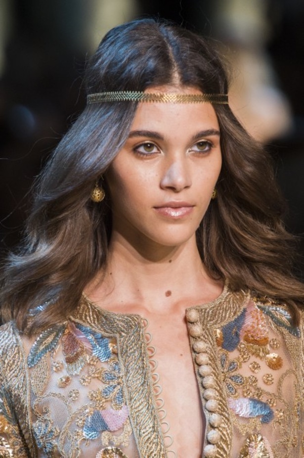 مجموعة ايلي صعب الملكية ضمن أسبوع الموضة في باريس 