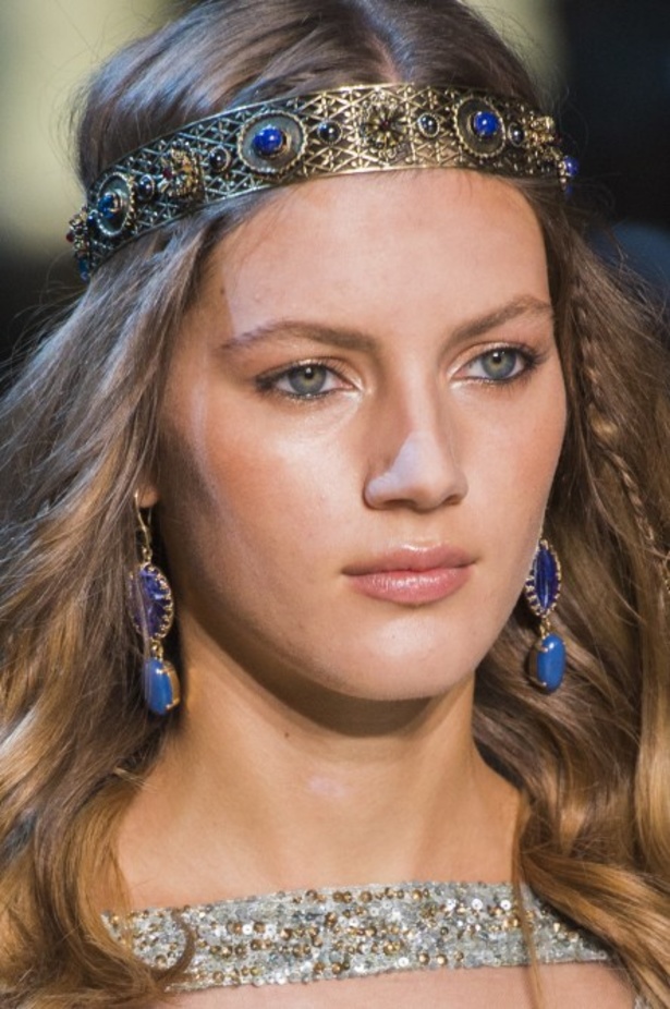 مجموعة ايلي صعب الملكية ضمن أسبوع الموضة في باريس 