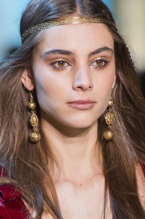 مجموعة ايلي صعب الملكية ضمن أسبوع الموضة في باريس 