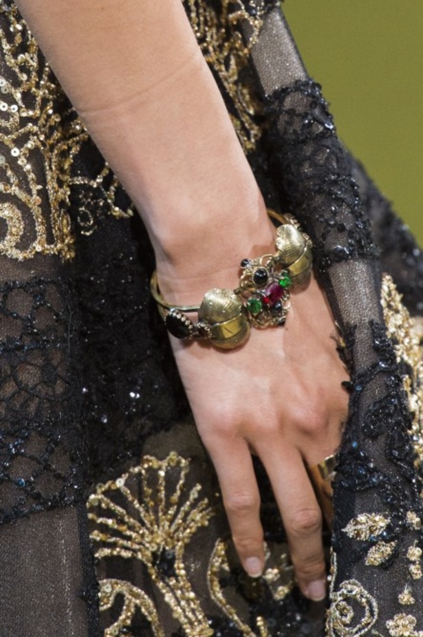 مجموعة ايلي صعب الملكية ضمن أسبوع الموضة في باريس 