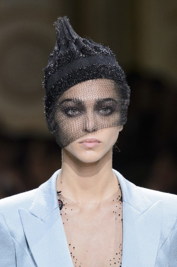 مجموعة Giorgio Armani Prive للأزياء الراقية لشتاء 2018 !