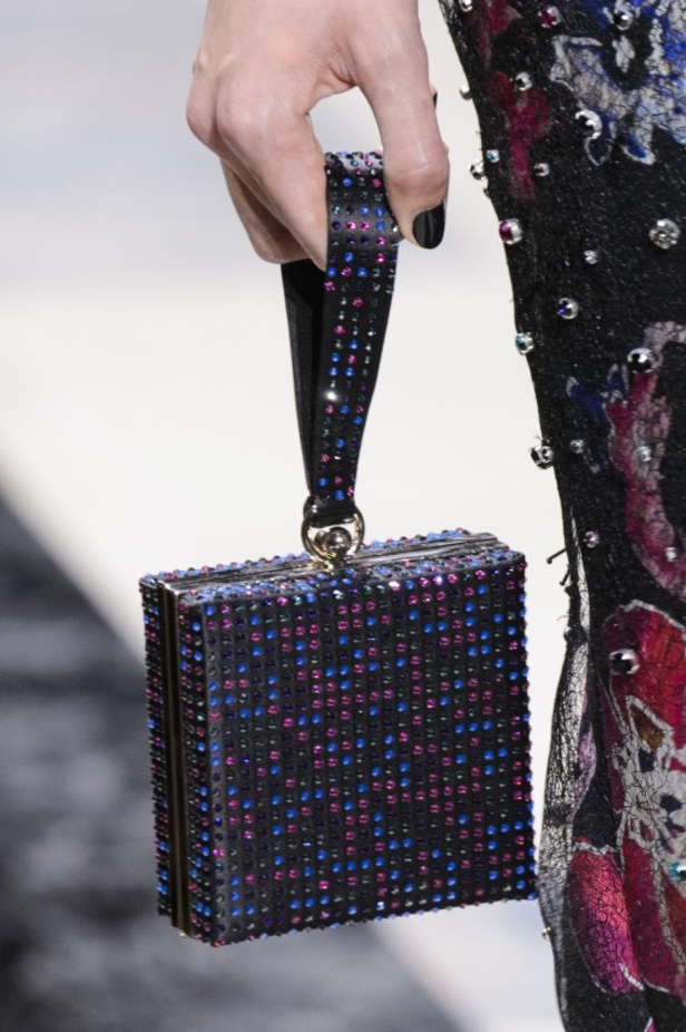 مجموعة Giorgio Armani Prive للأزياء الراقية لشتاء 2018 !