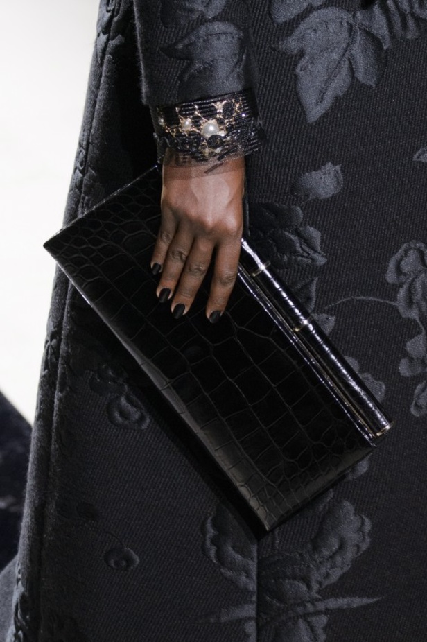 مجموعة Giorgio Armani Prive للأزياء الراقية لشتاء 2018 !