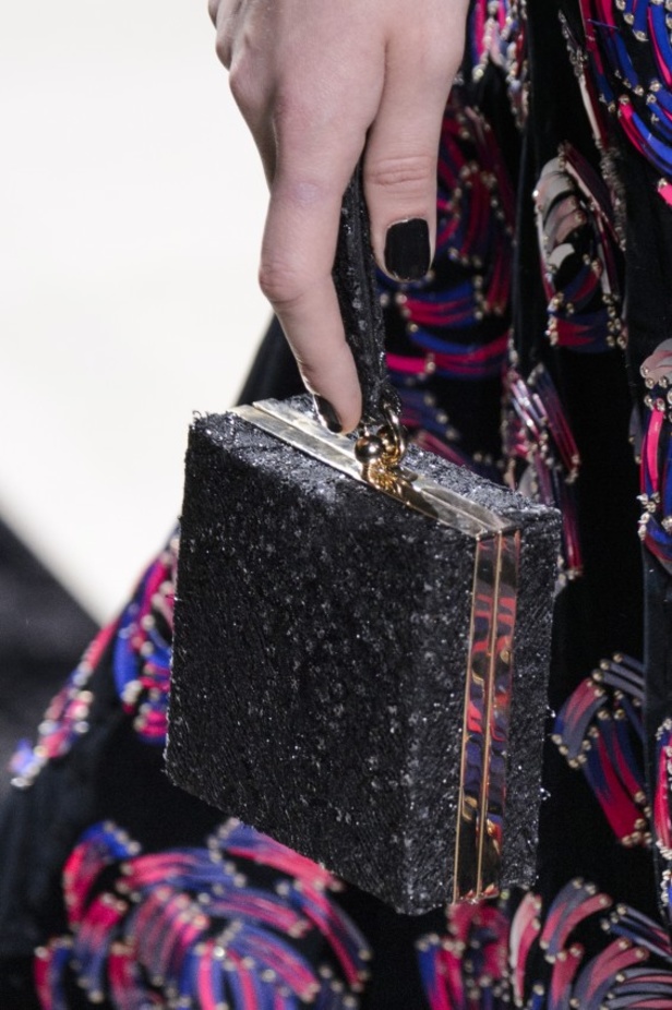 مجموعة Giorgio Armani Prive للأزياء الراقية لشتاء 2018 !