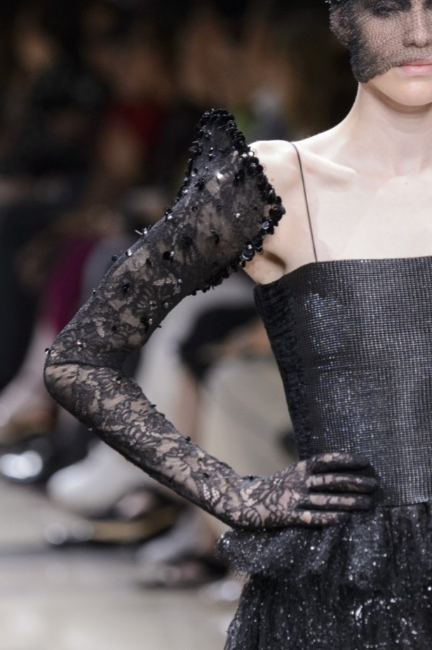 مجموعة Giorgio Armani Prive للأزياء الراقية لشتاء 2018 !