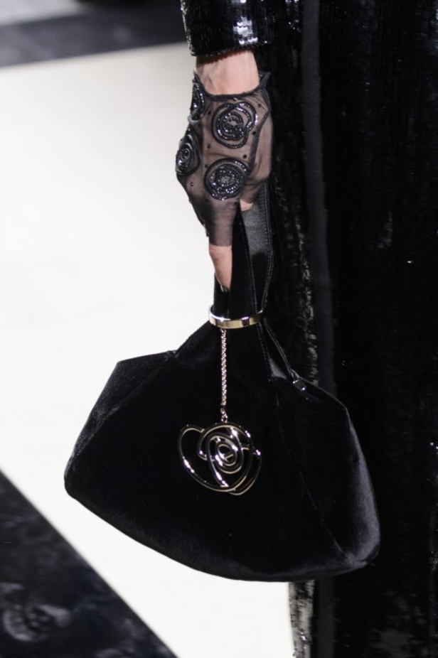 مجموعة Giorgio Armani Prive للأزياء الراقية لشتاء 2018 !