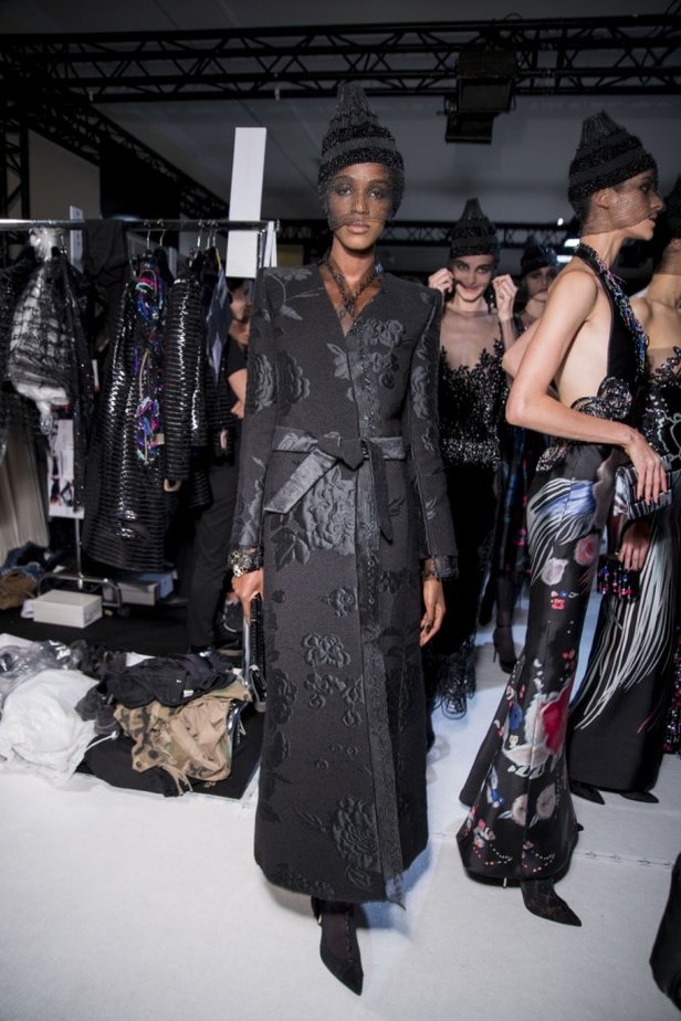 مجموعة Giorgio Armani Prive للأزياء الراقية لشتاء 2018 !