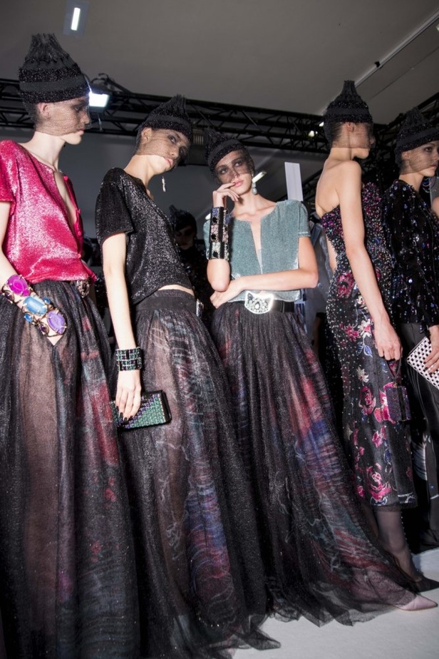 مجموعة Giorgio Armani Prive للأزياء الراقية لشتاء 2018 !