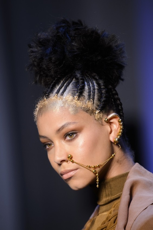 مجموعة "جان بول غوتييه" للهوت كوتور لخريف 2017