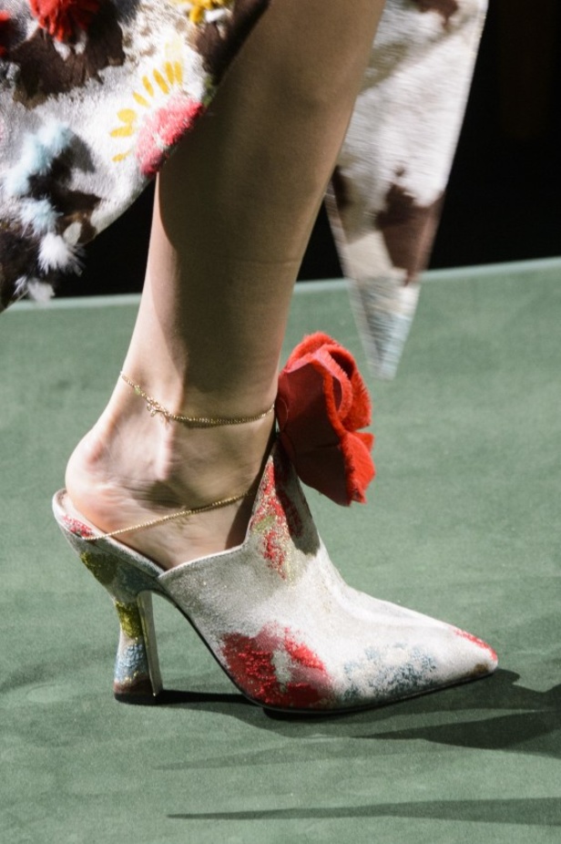 مجموعة Fendi من الألبسة الفاخرة لخريف وشتاء 2017